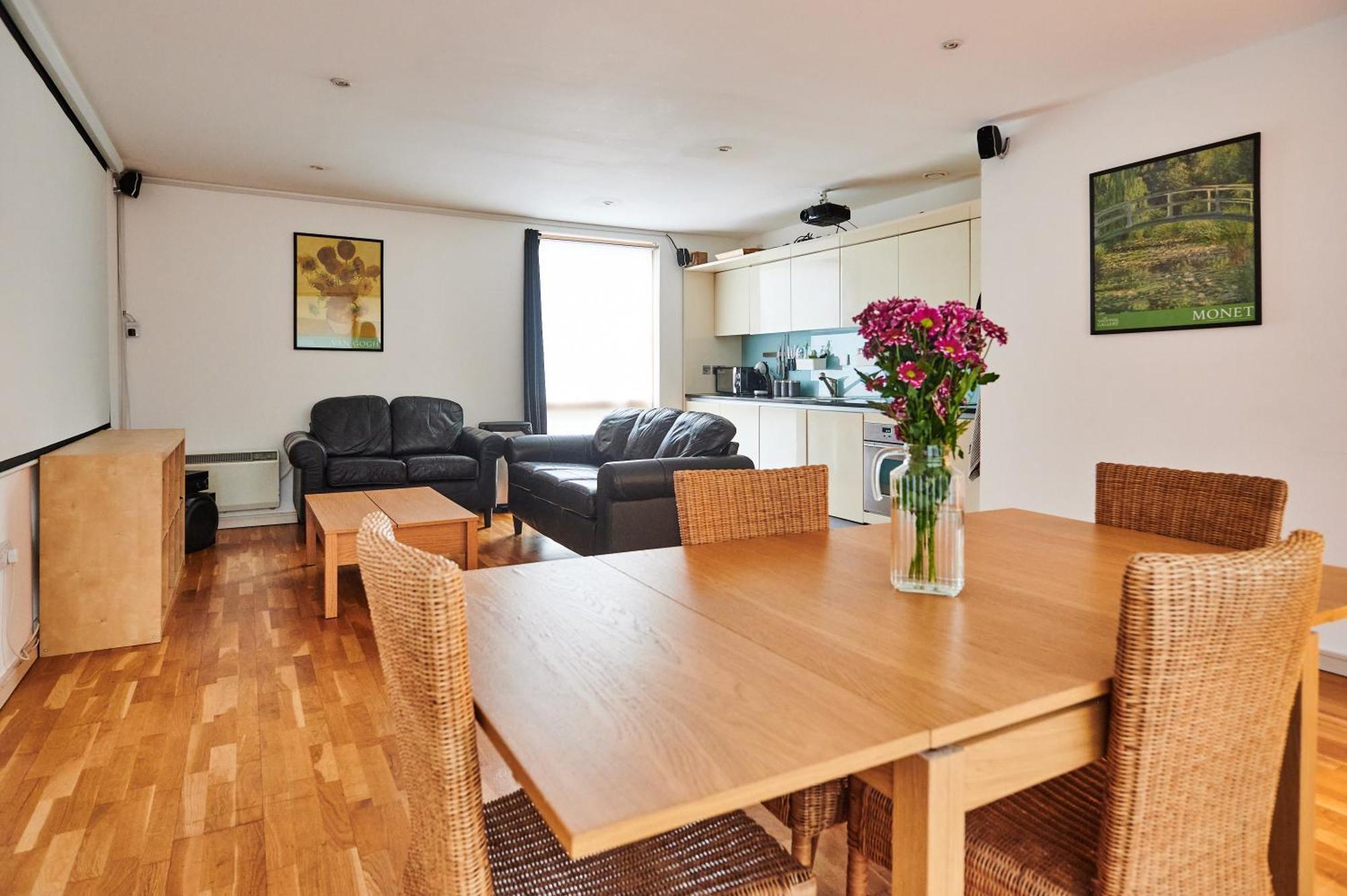 לונדון Bright 2 Bedroom Flat In Old Street With Balcony מראה חיצוני תמונה