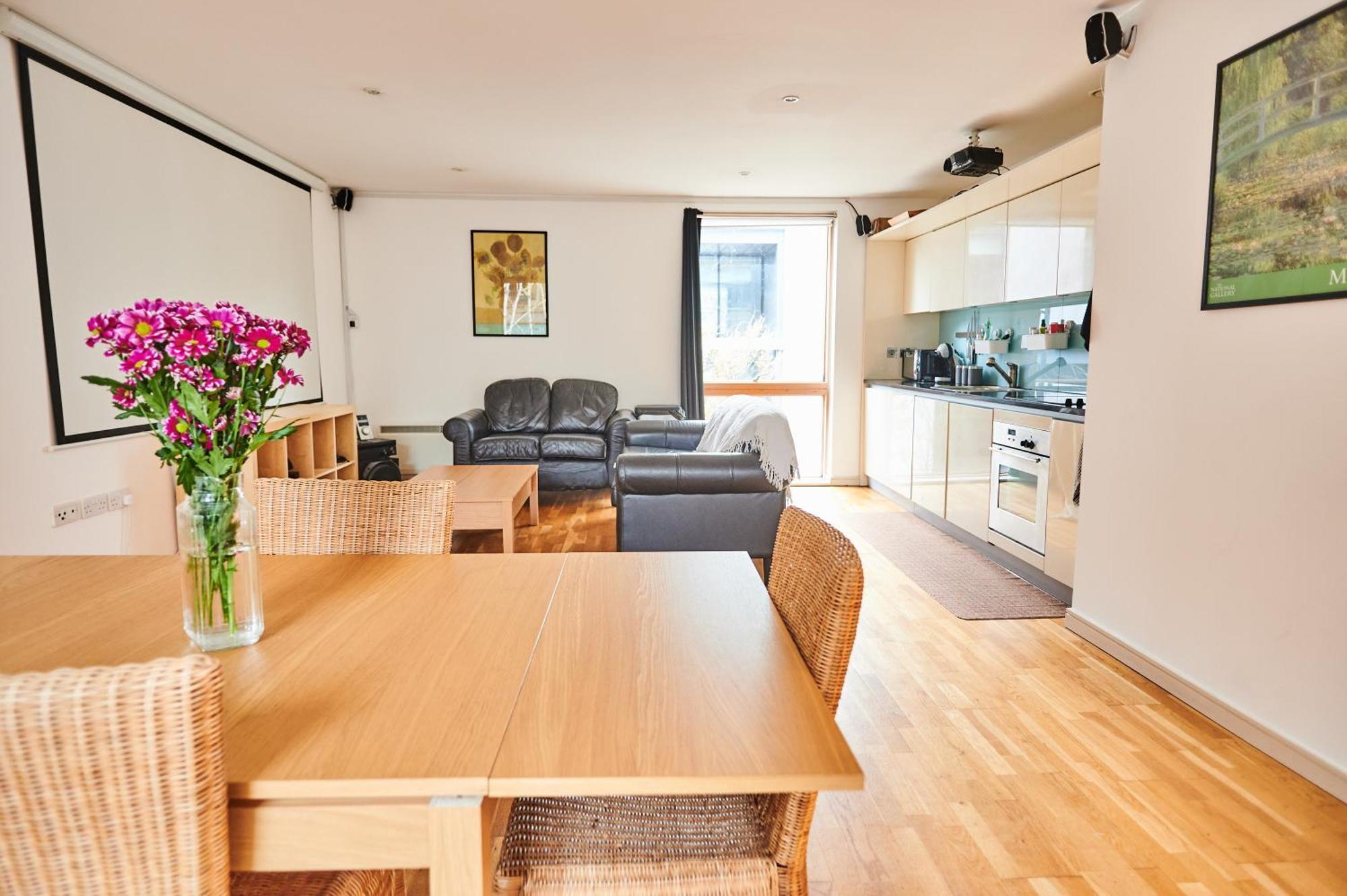 לונדון Bright 2 Bedroom Flat In Old Street With Balcony מראה חיצוני תמונה