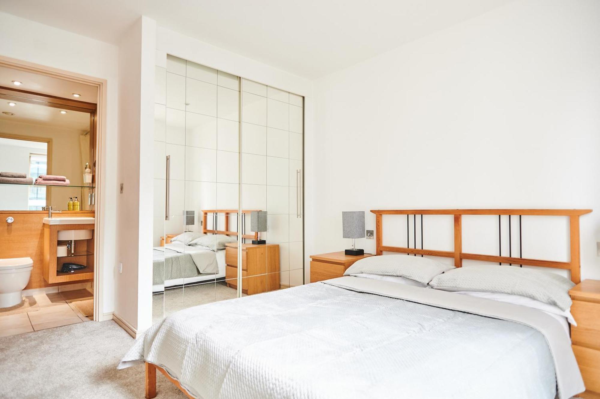 לונדון Bright 2 Bedroom Flat In Old Street With Balcony מראה חיצוני תמונה