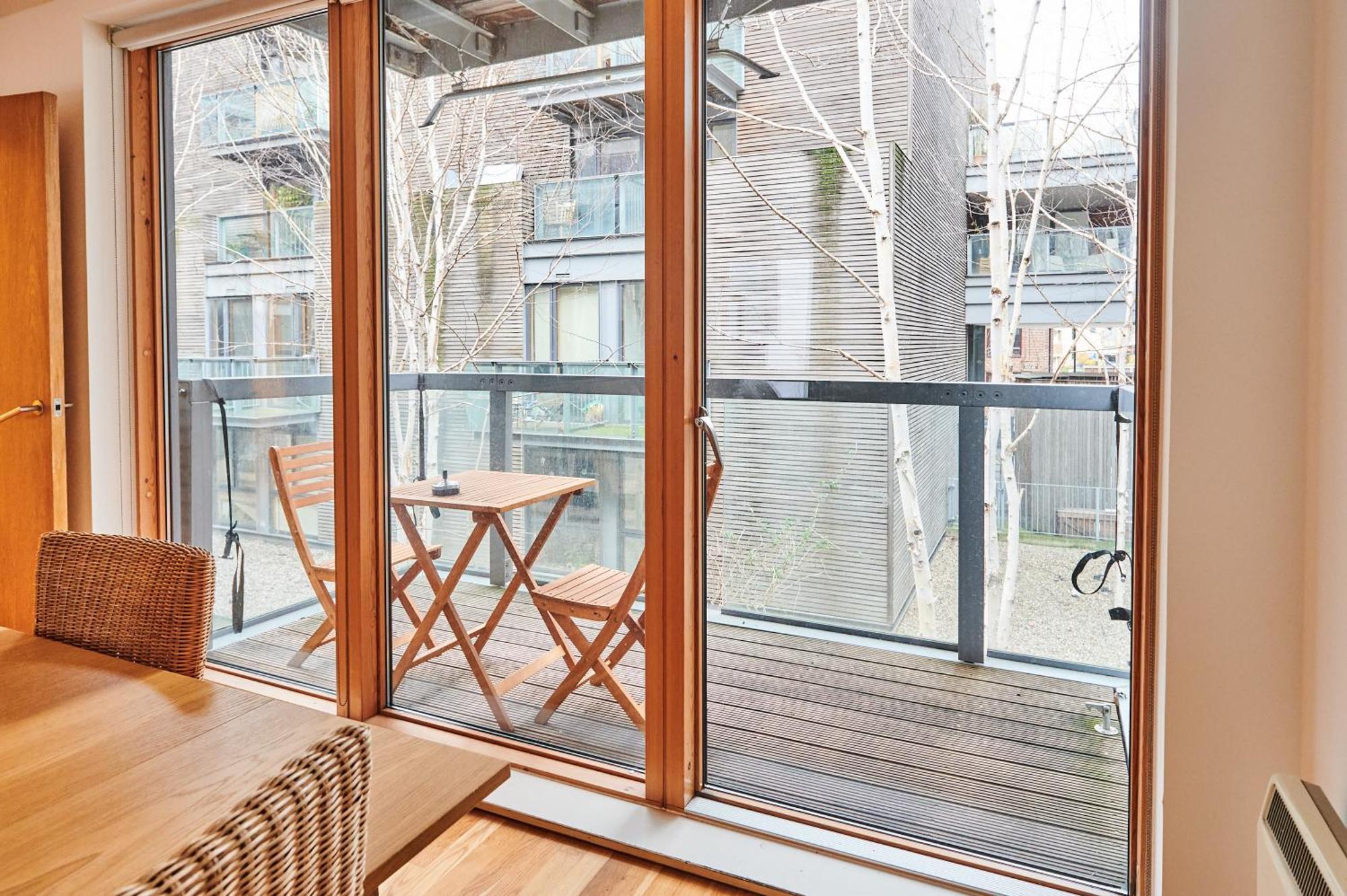 לונדון Bright 2 Bedroom Flat In Old Street With Balcony מראה חיצוני תמונה
